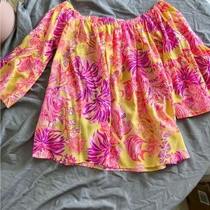 Lilly Pulitzer off the shoulder shirt NWT medium